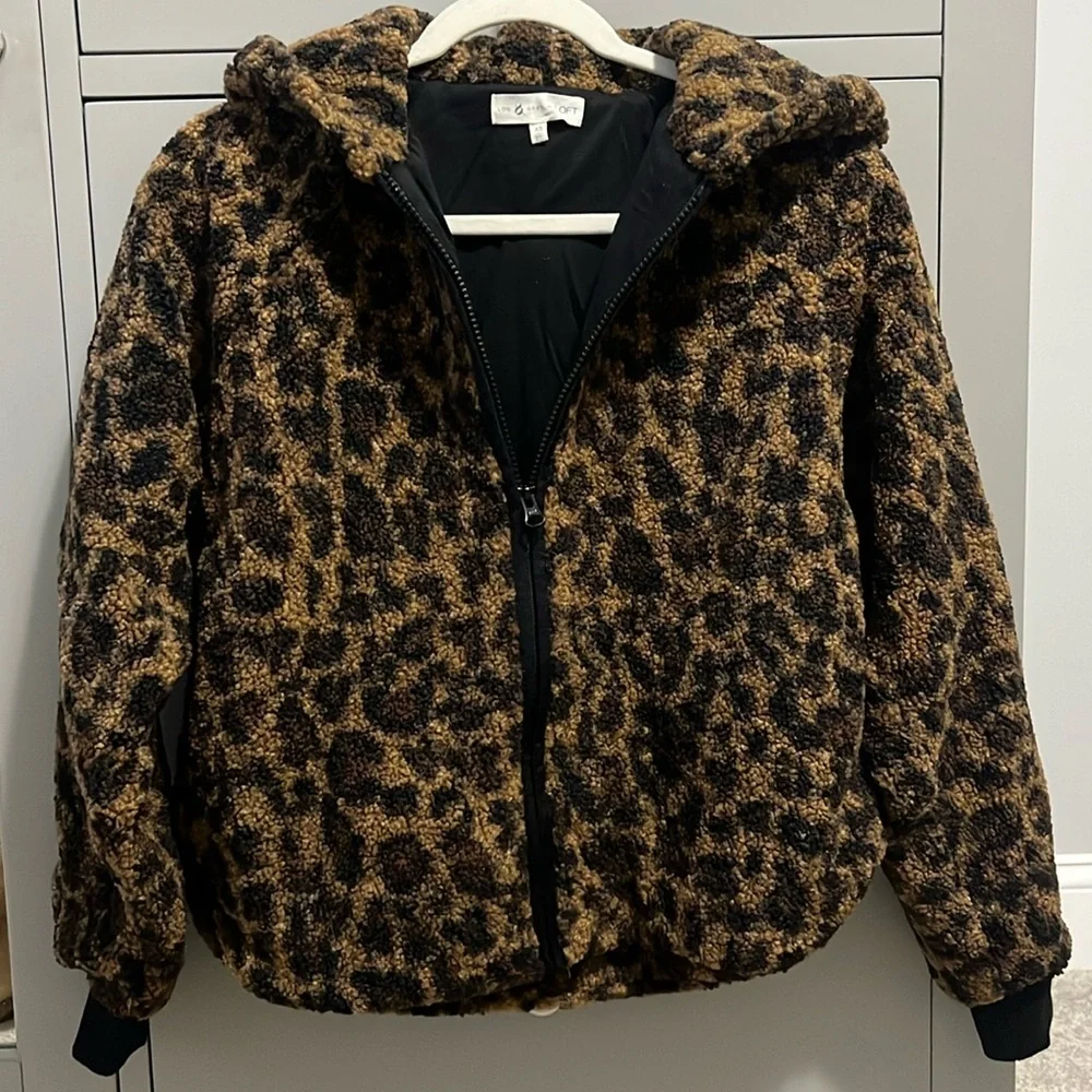 LOFT Hoodie Zip Up - Picture 2 of 7